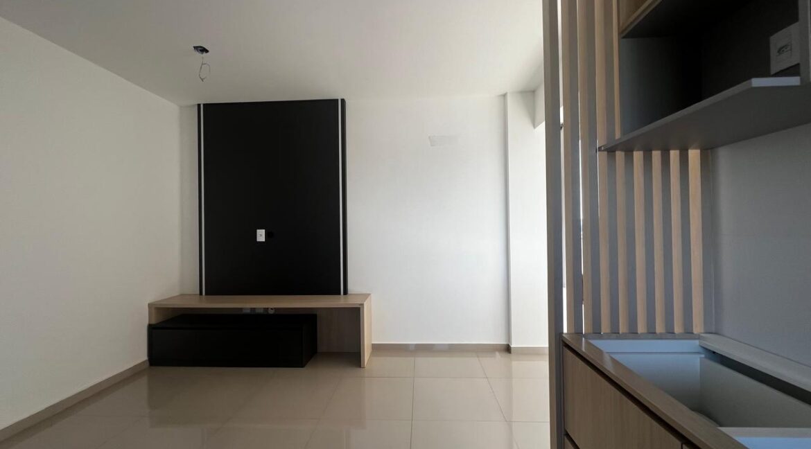 WhatsApp Image 2025-07-09 at 16.09.43 (4)