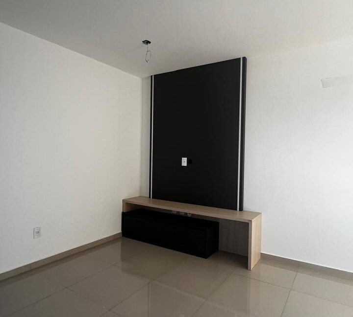 WhatsApp Image 2025-07-09 at 16.09.43 (5)