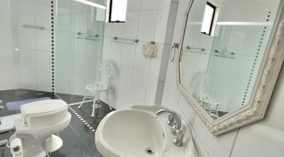 WhatsApp Image 2025-07-11 at 11.40.59 (4)