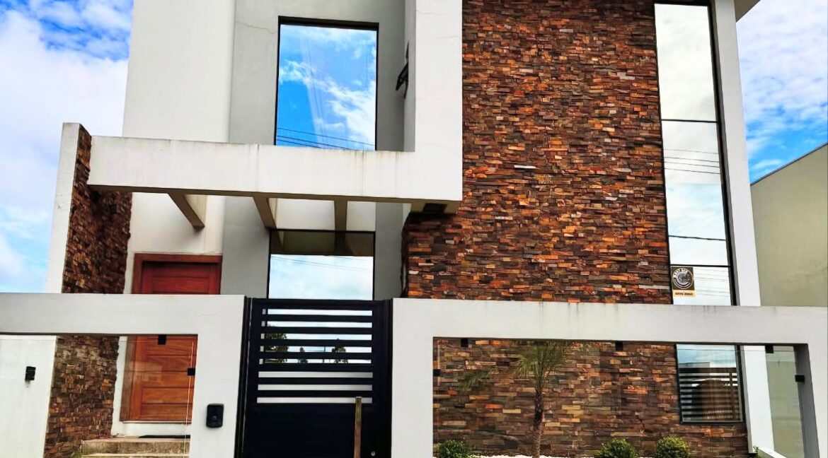 WhatsApp Image 2025-08-13 at 08.31.48