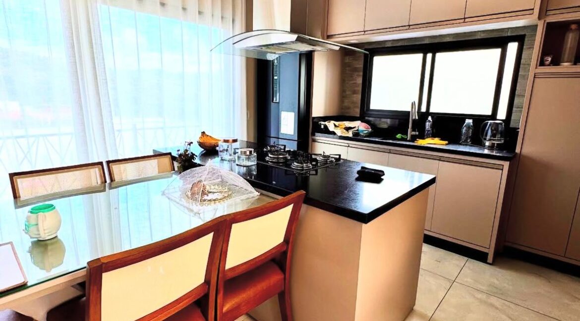 WhatsApp Image 2025-08-13 at 08.31.50 (1)