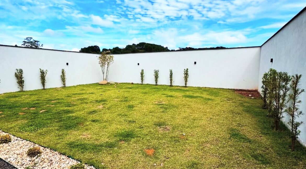 WhatsApp Image 2025-08-13 at 08.31.52 (2)