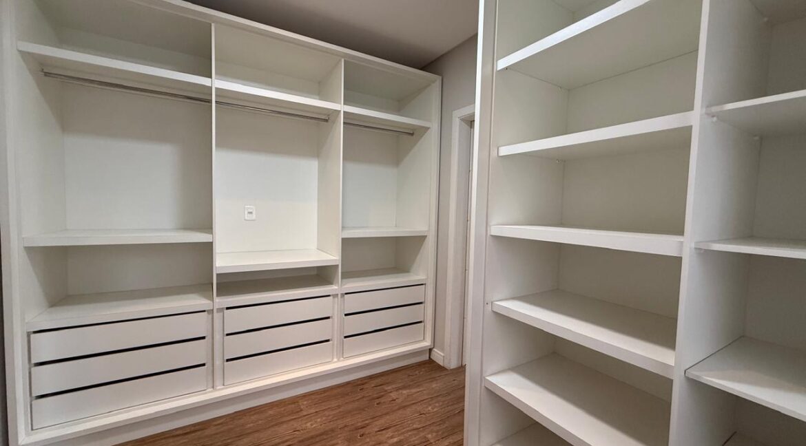 WhatsApp Image 2025-08-25 at 15.57.06 (1)