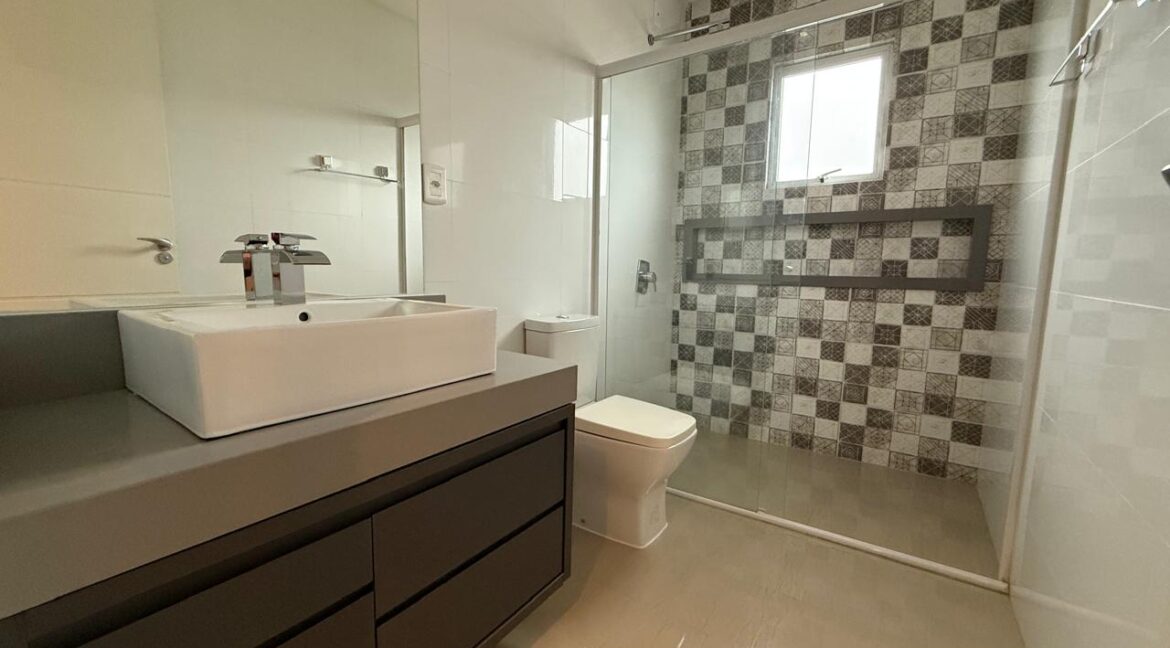 WhatsApp Image 2025-08-25 at 15.57.18