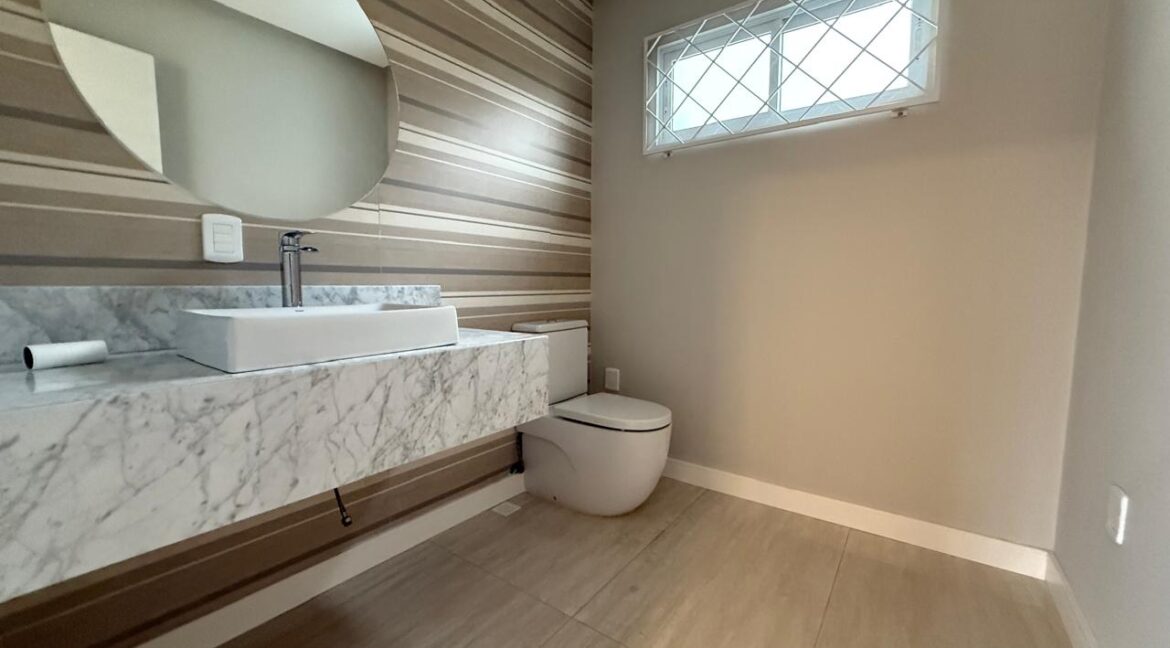 WhatsApp Image 2025-08-25 at 15.57.22