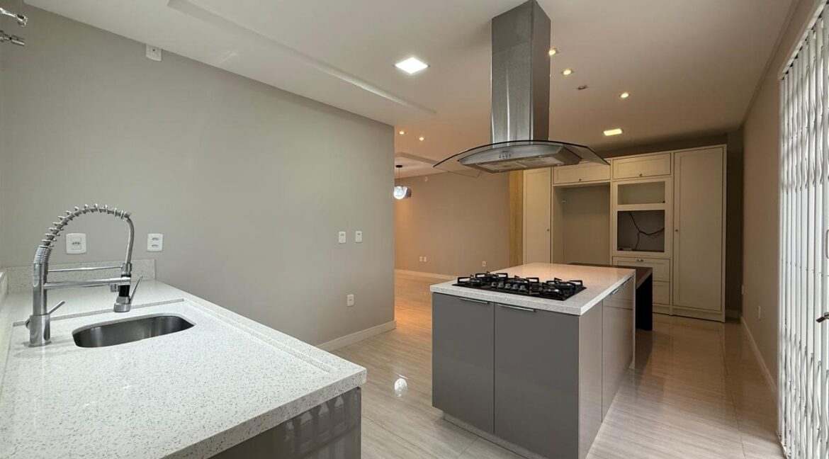 WhatsApp Image 2025-08-25 at 15.57.32