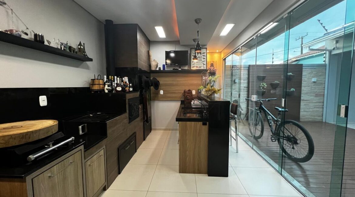 WhatsApp Image 2025-10-08 at 11.32.11 (1)