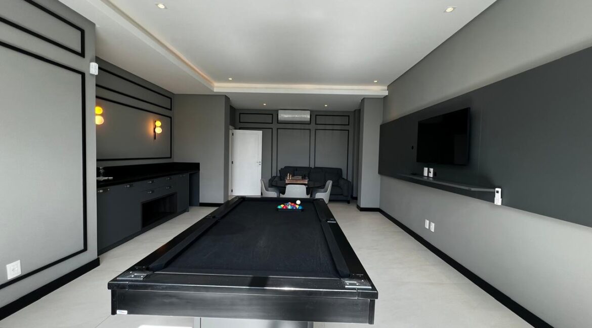 WhatsApp Image 2025-10-09 at 16.24.31