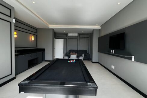 WhatsApp Image 2025-10-09 at 16.24.31