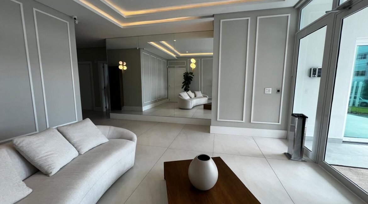 WhatsApp Image 2025-10-09 at 16.24.32 (2)