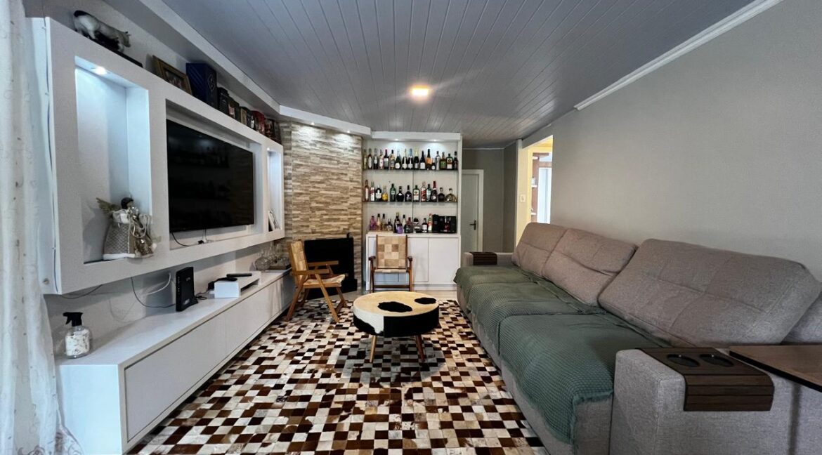 WhatsApp Image 2025-10-10 at 15.35.27 (1)