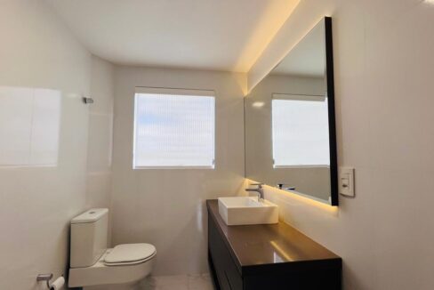 WhatsApp Image 2025-12-19 at 11.29.57 (4)