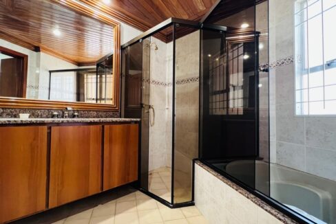 WhatsApp Image 2026-01-09 at 16.41.37 (4)