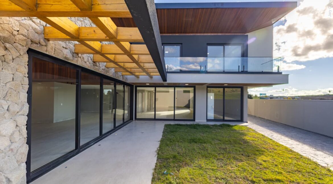 WhatsApp Image 2026-04-20 at 20.50.04